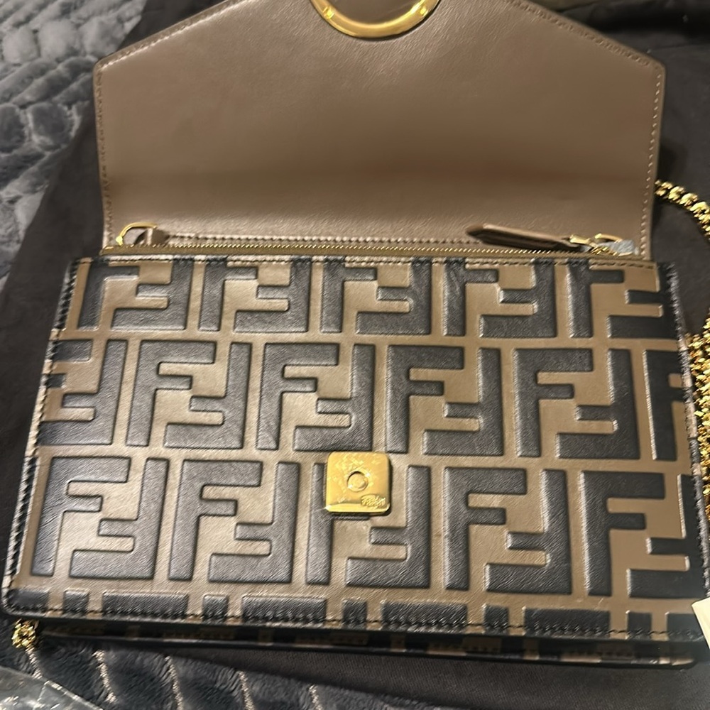 Fendi zucca Brown and Black print crossbody/Clutch with Gold Accent. - Picture 7 of 15